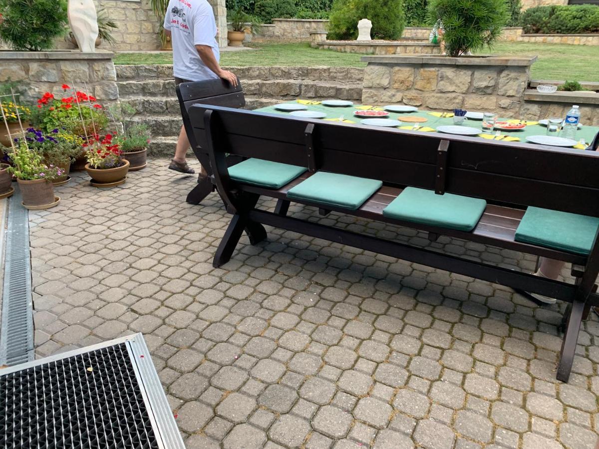 Antik Hotel Sofia Litomysl Bagian luar foto