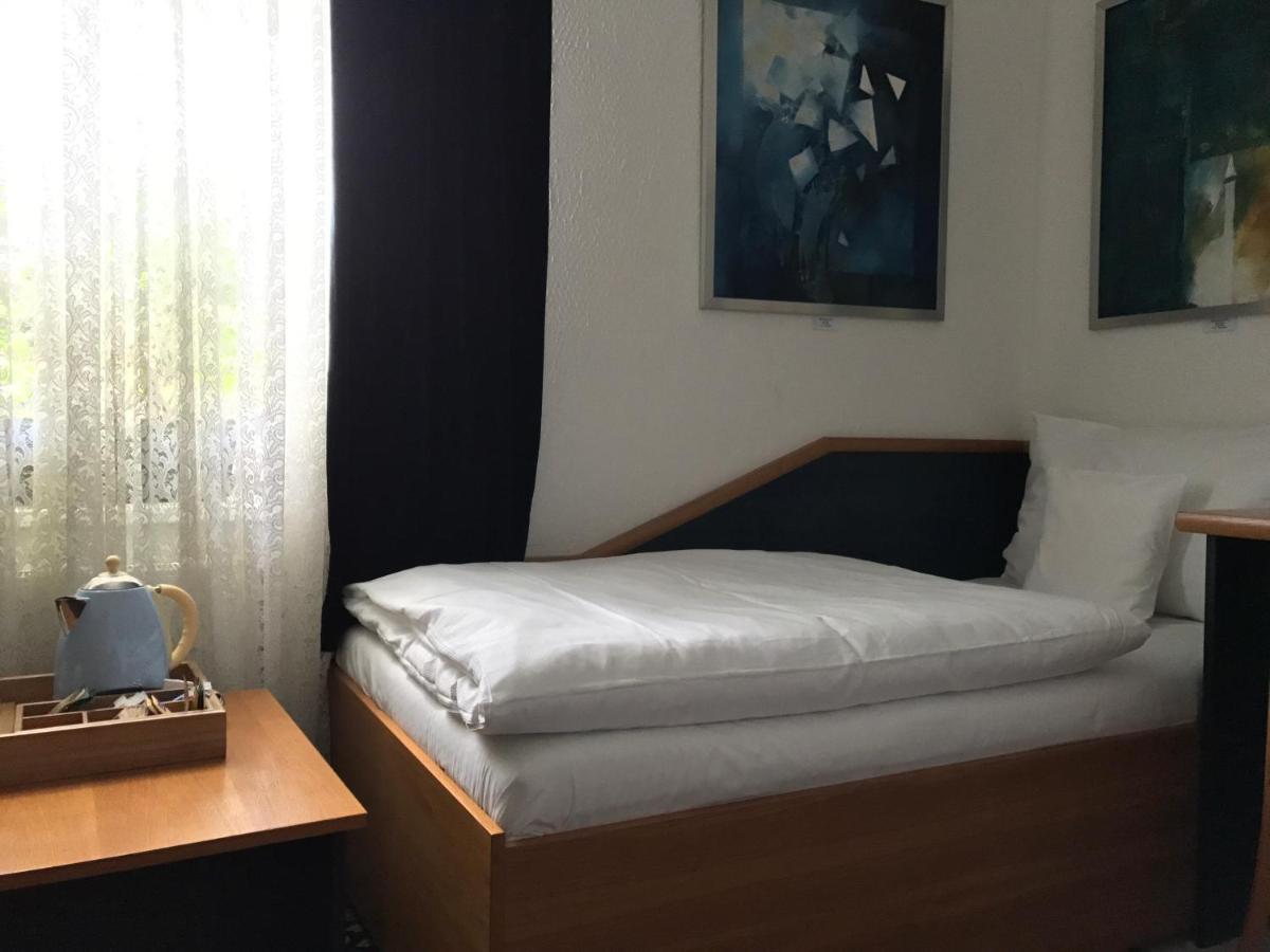 Antik Hotel Sofia Litomysl Bagian luar foto