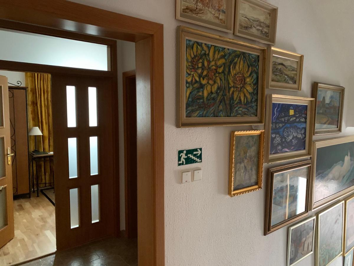 Antik Hotel Sofia Litomysl Bagian luar foto