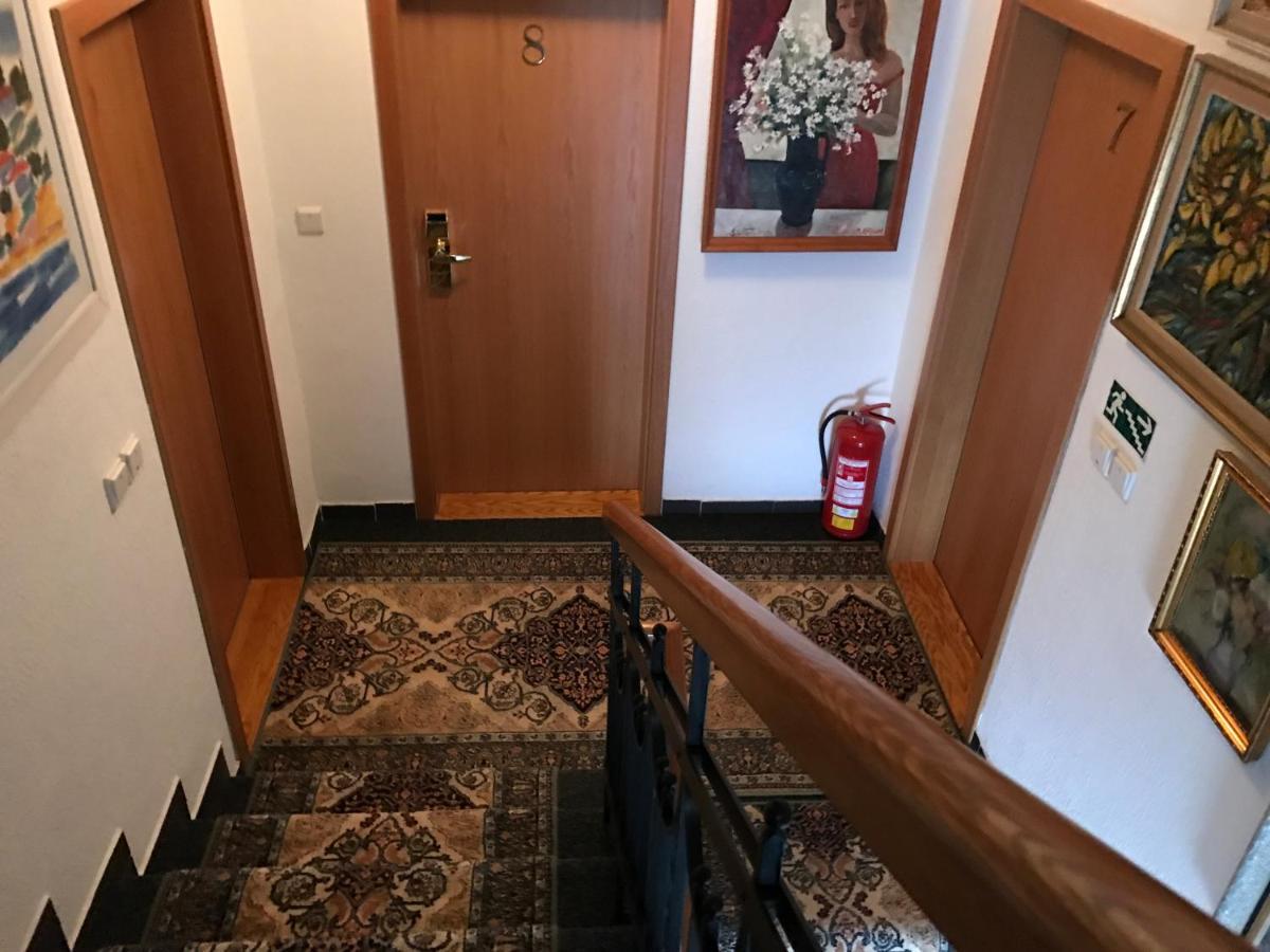 Antik Hotel Sofia Litomysl Bagian luar foto